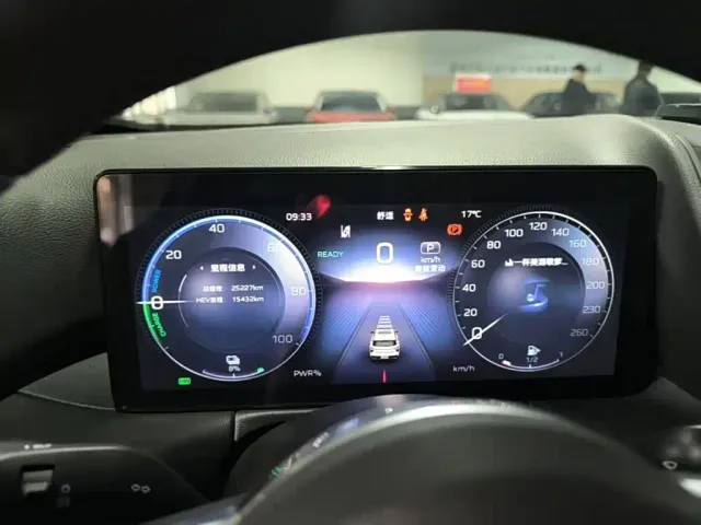 Hongqi Hongqi HS3 PHEV 2025 125km Jingwei PLUS 2 Million Commemorative Edition — Фото автомобиля 11