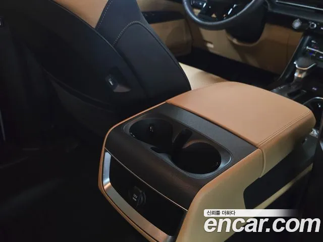 Kia Canival Carnival 4 поколение Бензин 9 мест Prestige — Фото автомобиля 17