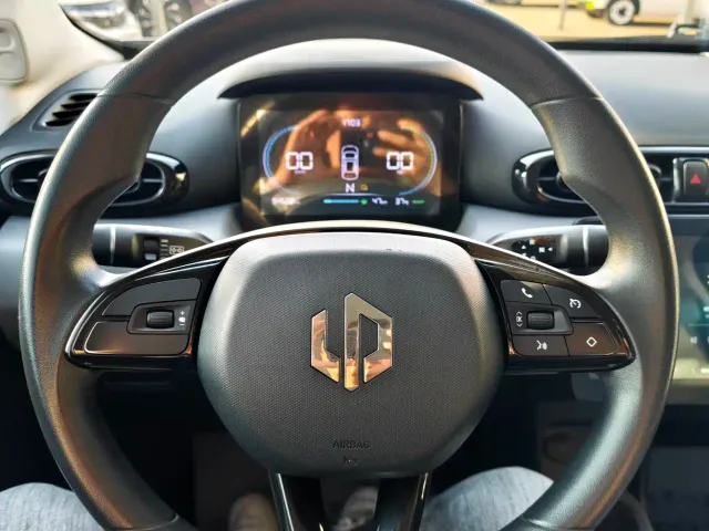 Leapmotor T03 — Фото автомобиля 12