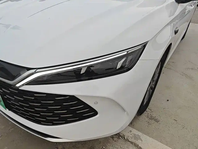 BYD Qin L — Фото автомобиля 23