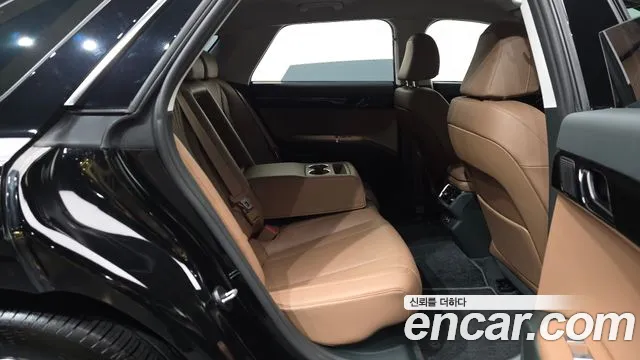 Hyundai Grandeur GN7 — Фото автомобиля 11