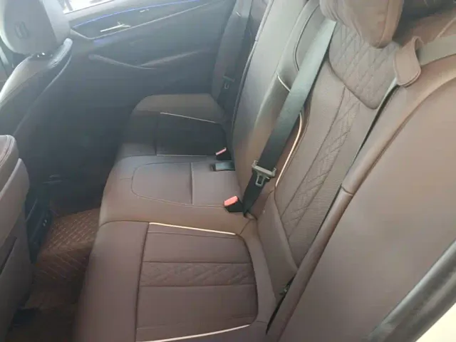 BMW 5 Series — Фото автомобиля 16