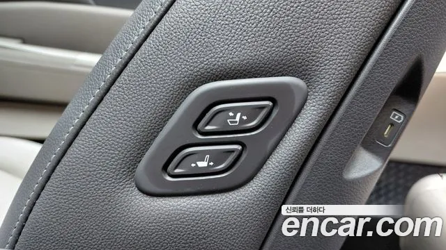 Kia Carnival Generation 4 — Фото автомобиля 25