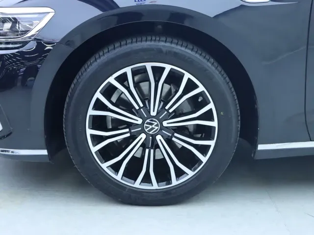 Volkswagen Phideon — Фото автомобиля 4