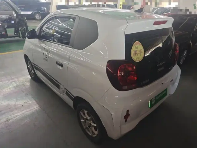 Roewe Clever — Фото автомобиля 4