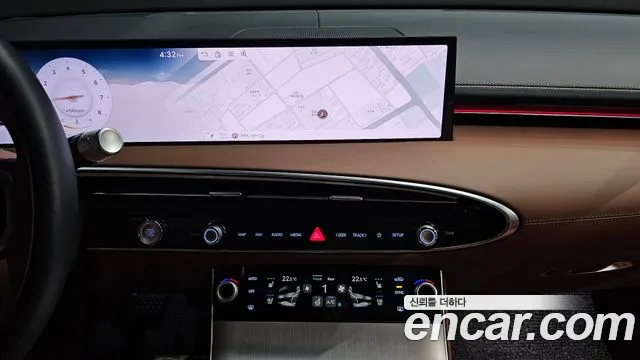 Genesis GV70 — Фото автомобиля 13