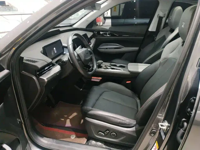 Changan Z6 — Фото автомобиля 14