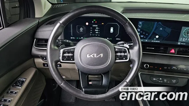 Kia Carnival Generation 4 — Фото автомобиля 19