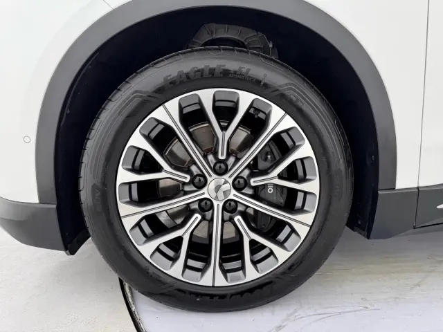 Nio EC6 — Фото автомобиля 17