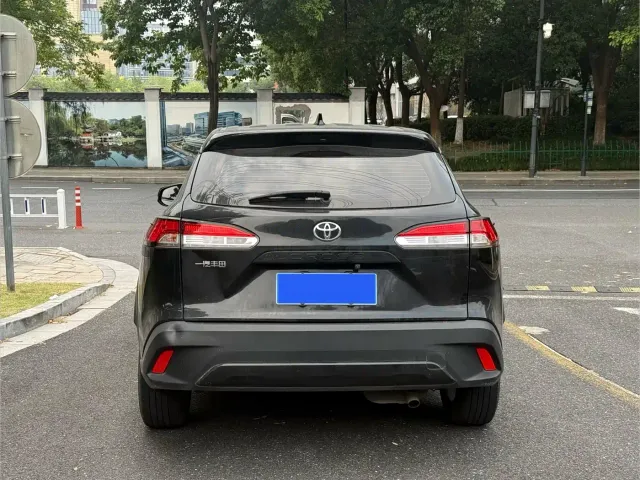 Toyota Corolla Cross — Фото автомобиля 16