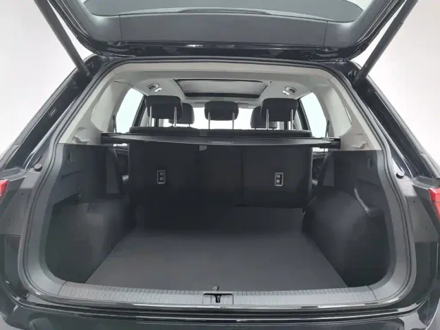 Volkswagen Tiguan L — Фото автомобиля 16