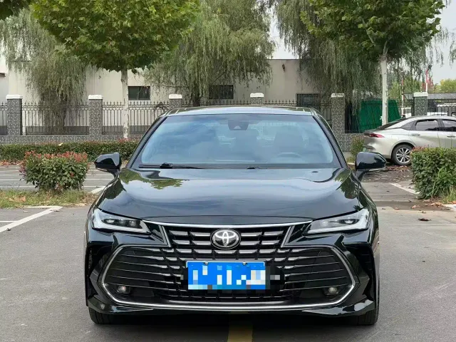 Toyota Avalon — Фото автомобиля 2