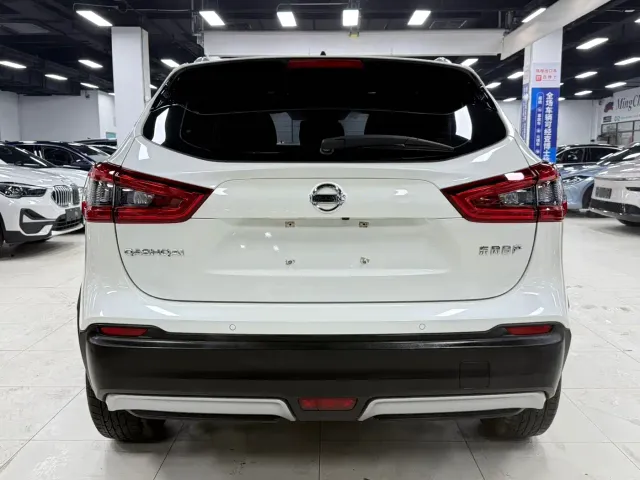 Nissan Qashqai — Фото автомобиля 6