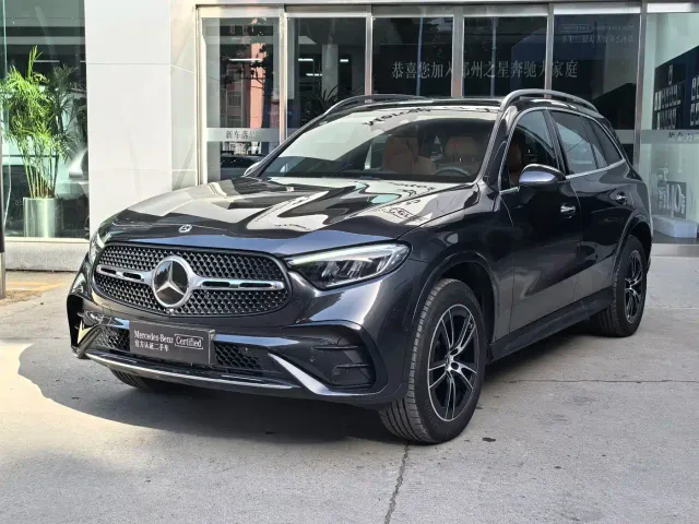 Фотография автомобиля — Mercedes-Benz GLC-Class