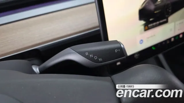 Tesla Model Y — Фото автомобиля 9