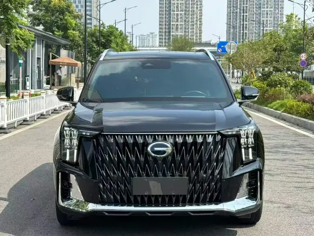 GAC Trumpchi GS8 — Фото автомобиля 2