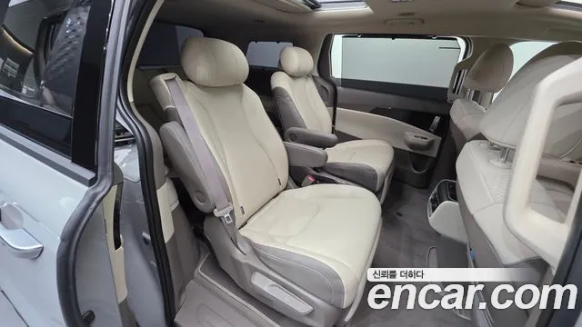 Kia Carnival 4th Gen — Фото автомобиля 24