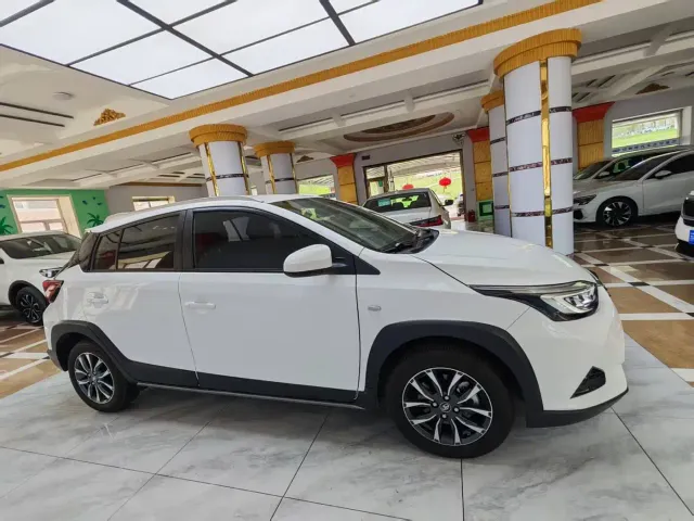 Toyota YARiS L Zhi Xuan — Фото автомобиля 5