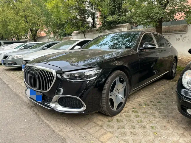 Фотография автомобиля — Mercedes-Benz Maybach S-Class