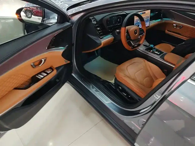 BYD Han — Фото автомобиля 15
