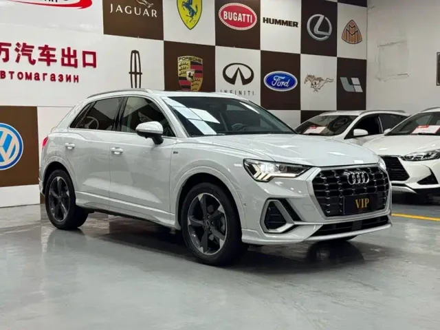 Audi Q3 — Фото автомобиля 3