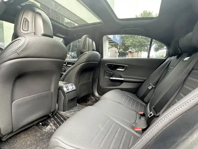 Mercedes-Benz C-Class — Фото автомобиля 8