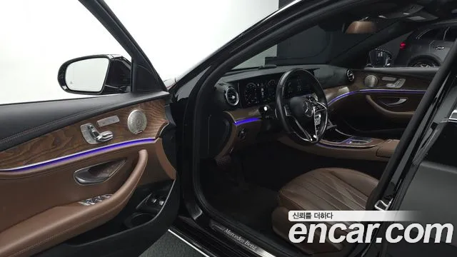 Mercedes-Benz E-Class W213 — Фото автомобиля 15