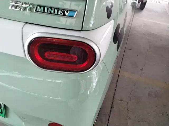 Wuling Hongguang Mini EV — Фото автомобиля 23