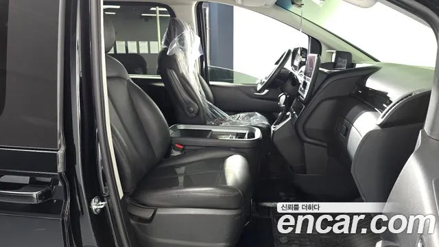 Hyundai Staria — Фото автомобиля 16