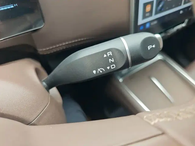 Wuling Starlight 730 — Фото автомобиля 13
