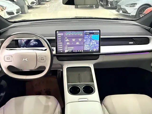 Xpeng G6 — Фото автомобиля 4