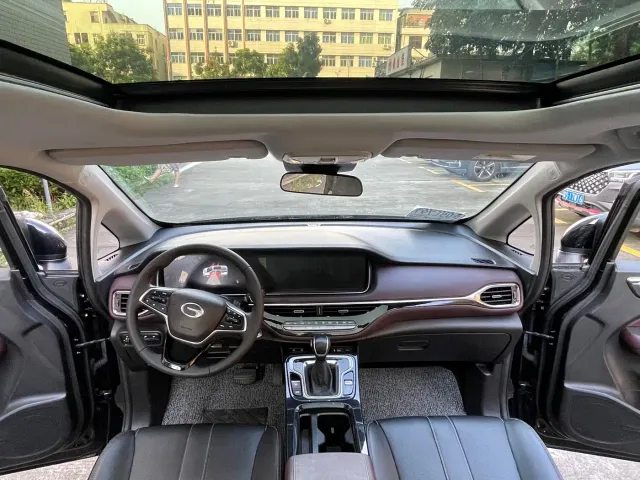 GAC Trumpchi M6 — Фото автомобиля 11