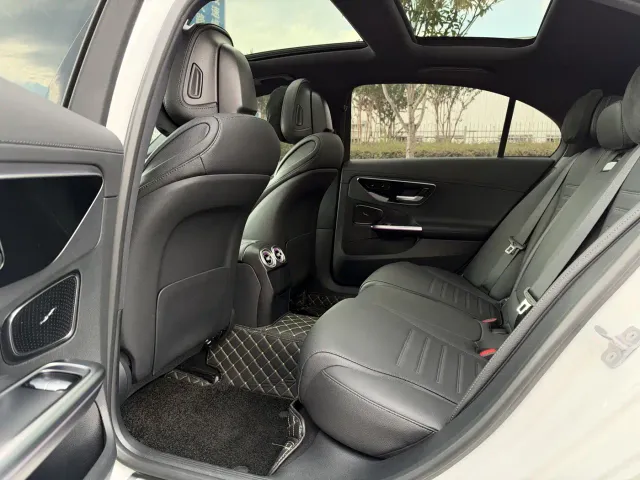 Mercedes-Benz C-Class — Фото автомобиля 9
