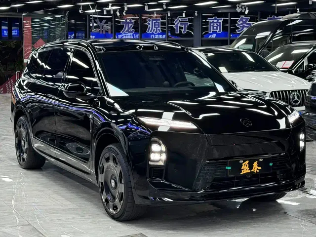 Nio ES8 — Фото автомобиля 3