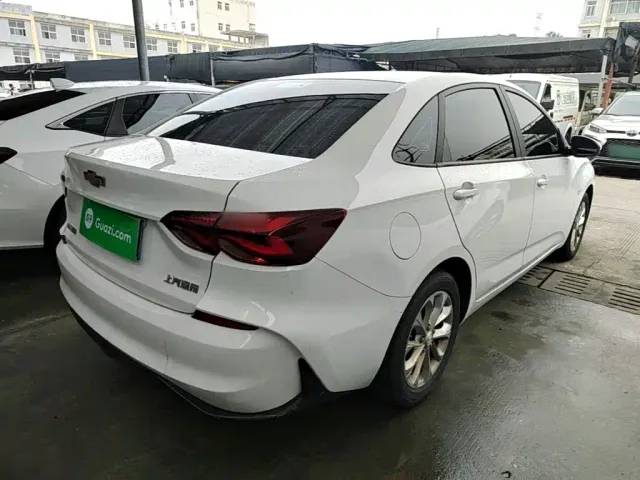 Chevrolet Monza — Фото автомобиля 6