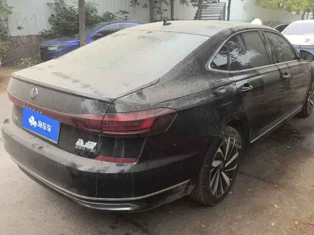Volkswagen Passat — Фото автомобиля 3