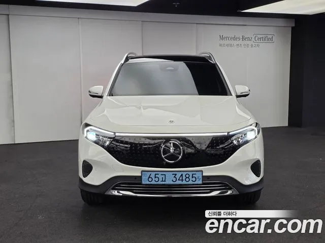 Mercedes-Benz EQB X243 — Фото автомобиля 3