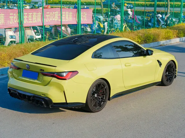 BMW M4 — Фото автомобиля 5