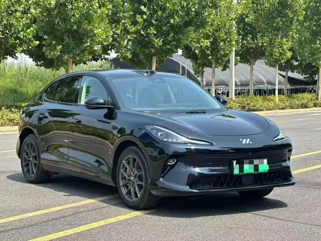 IM Motors LS6 — Фото автомобиля 3