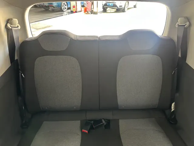 Wuling Hongguang Mini EV — Фото автомобиля 16
