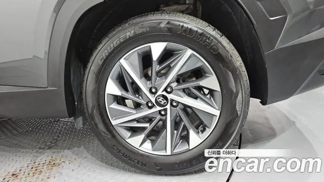 Hyundai Tucson Tucson (NX4) Бензин 1.6 турбо 2WD — Фото автомобиля 21