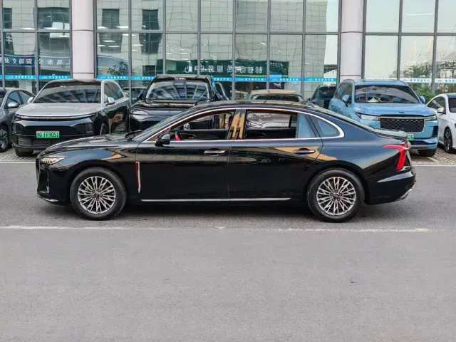Hongqi H5 — Фото автомобиля 8