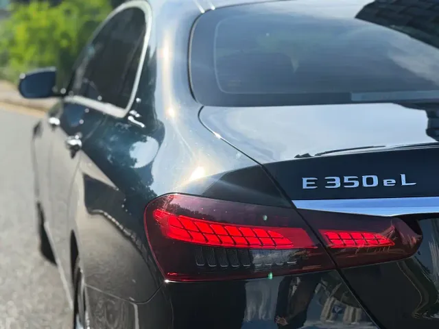 Mercedes-Benz E-Class — Фото автомобиля 9