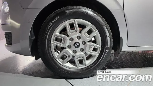 Hyundai Staria Новый Staria L3.5 Карго 3 места — Фото автомобиля 5