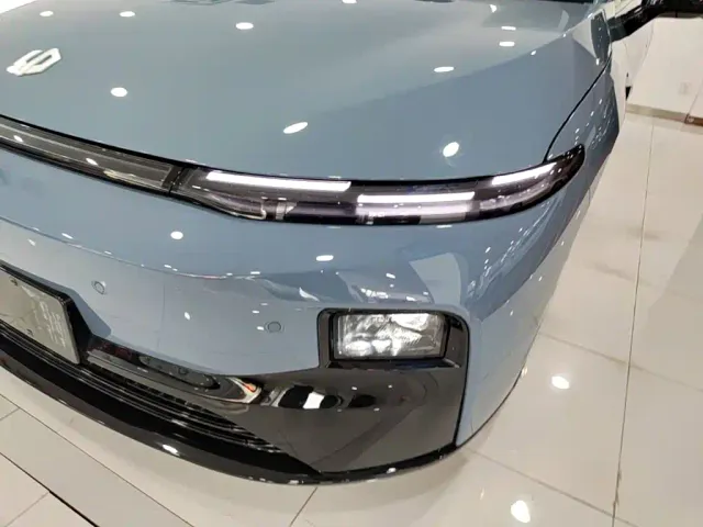 Leapmotor B01 — Фото автомобиля 23