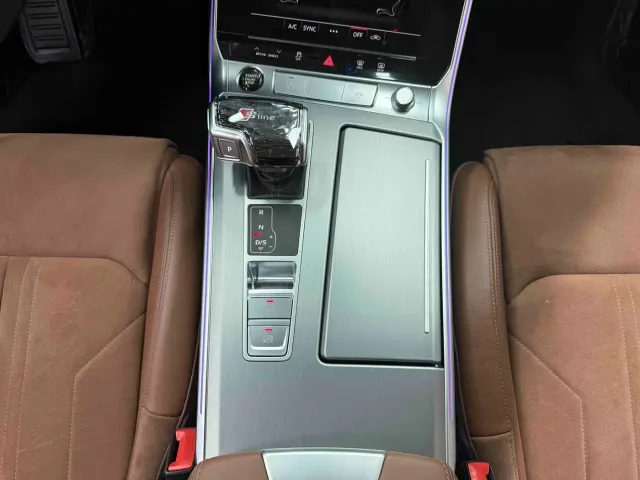 Audi A7L — Фото автомобиля 22