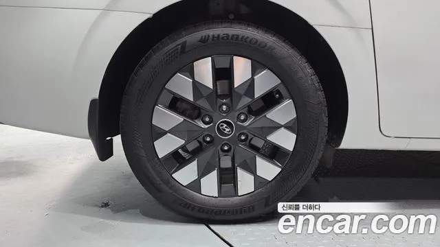 Hyundai Staria Staria L3.5 Lounge 9 мест — Фото автомобиля 5
