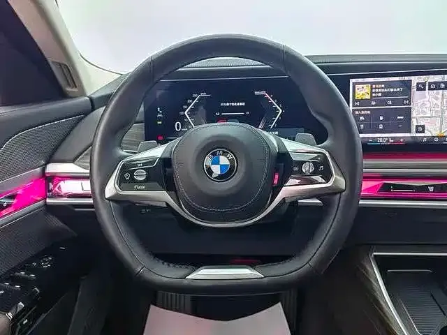 BMW 7 Series — Фото автомобиля 15
