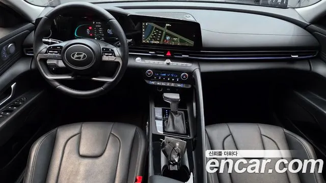 Hyundai Avante CN7 — Фото автомобиля 10