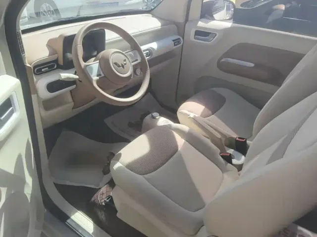 Wuling Hongguang Mini EV — Фото автомобиля 14